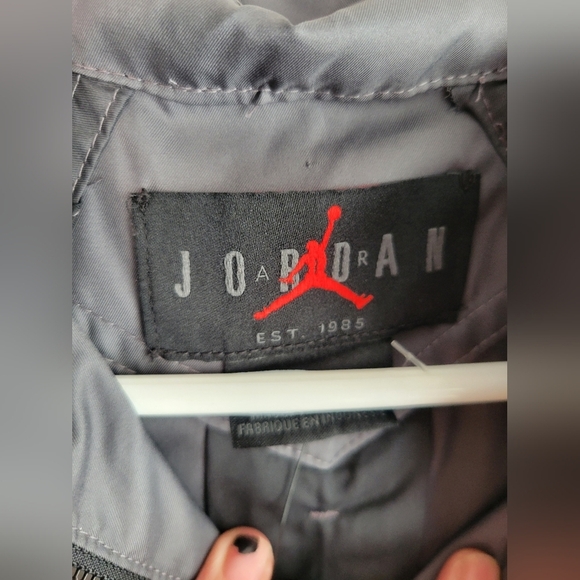 NWT Jordan Utility Convertible Jacket Black Gray Medium - Picture 12 of 15